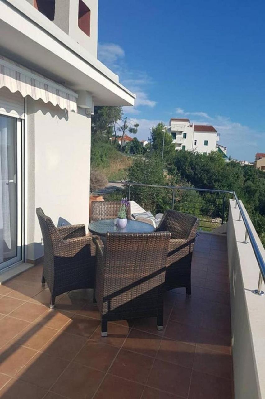 Apartments Javi - Free Private Parking Trogir Exterior photo